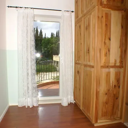 Pensionat Triple 2681a 3*